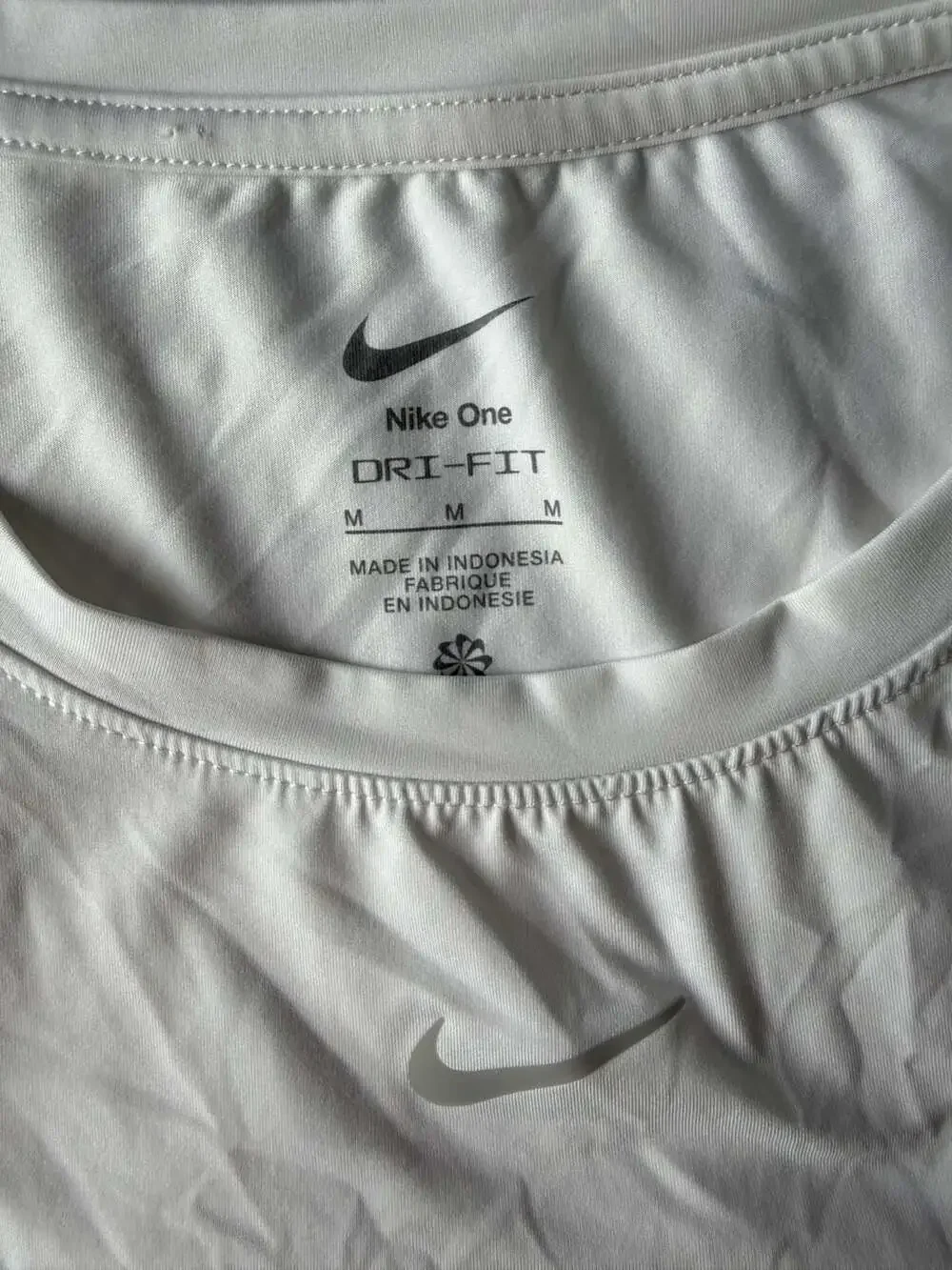 Nike One Dri-FIT Women's White Cropped Muscle Tank Top